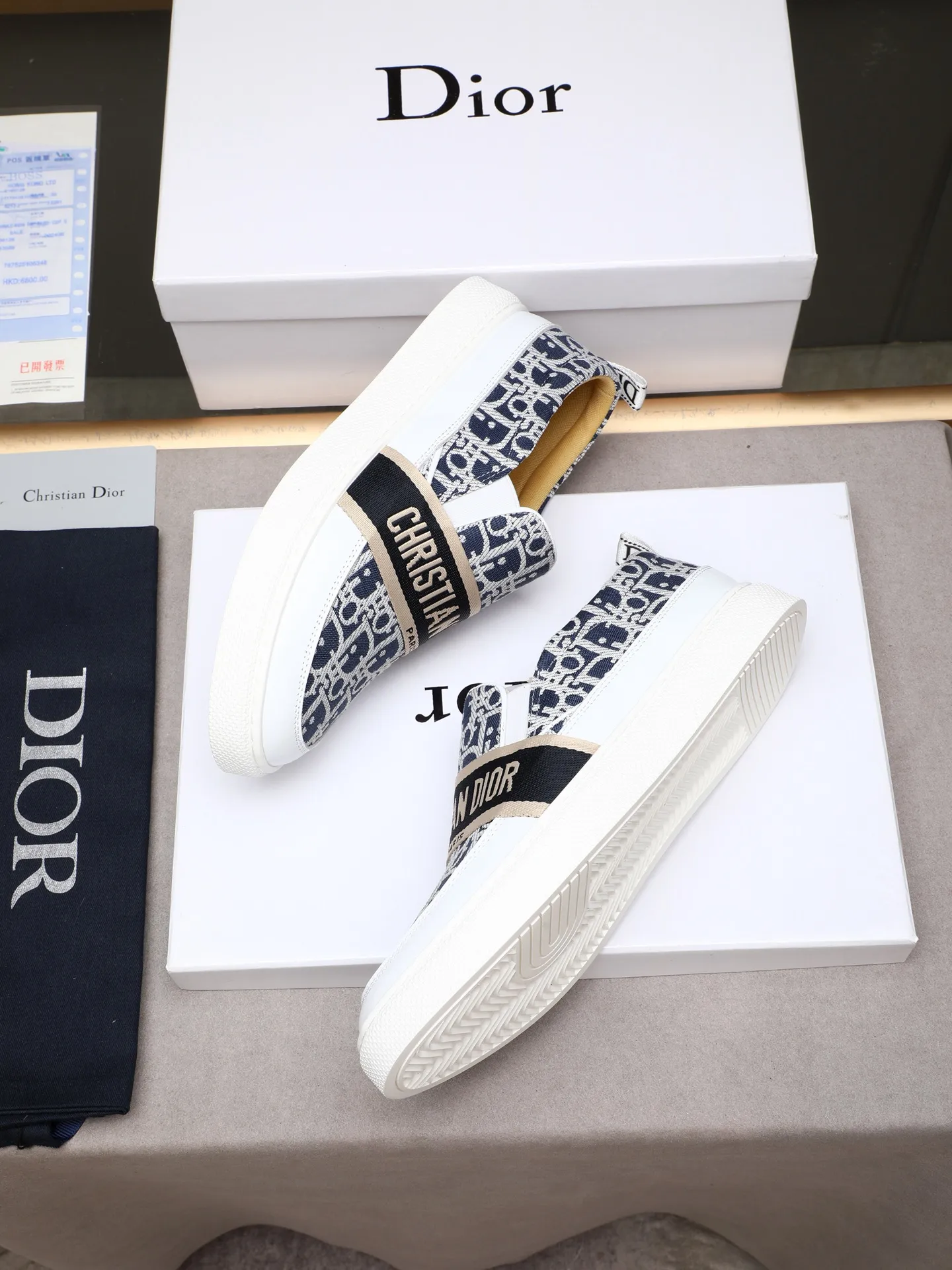 PP400 Dior upper cowhide ➕Dior classic fabric ➕Leather lining original non-slip wear-resistant lightweight soft outsole Style category: men's casual shoes, trendy style, comfortable on the feet Color: actual picture color 38-44 size (45 customized)